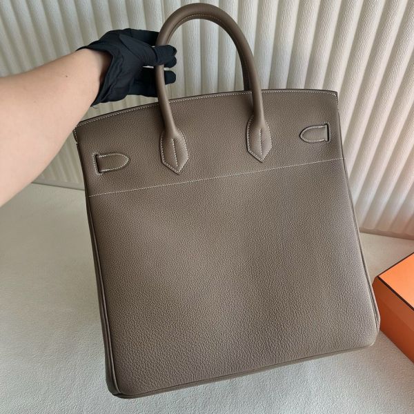Hermes HAC Birkin 40 Handmade Bag in Taupe Clemence Leather - Image 2