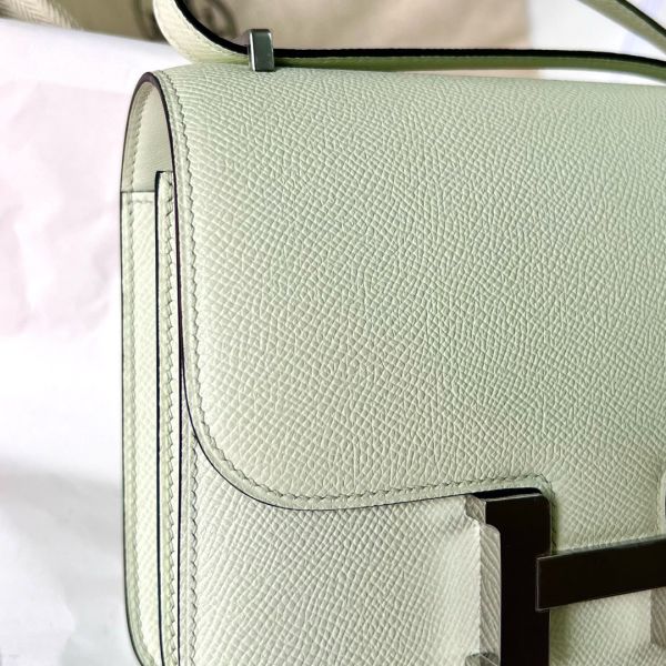 Hermes Constance 24 Handmade Bag In Vert Fizz Epsom Calfskin - Image 4