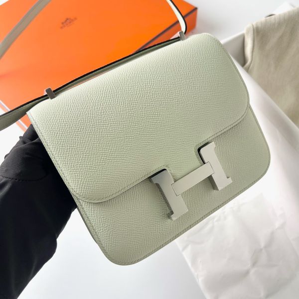 Hermes Constance 24 Handmade Bag In Vert Fizz Epsom Calfskin - Image 5