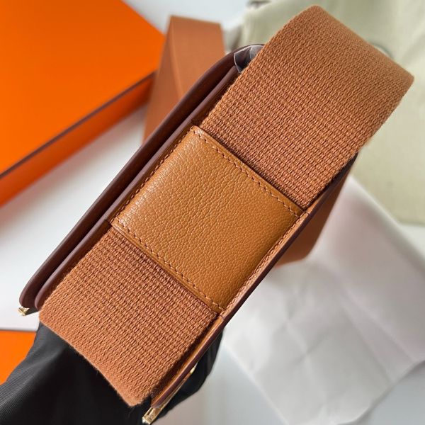 Hermes Geta Handmade Bag In Caramel Chevre Mysore Leather - Image 5