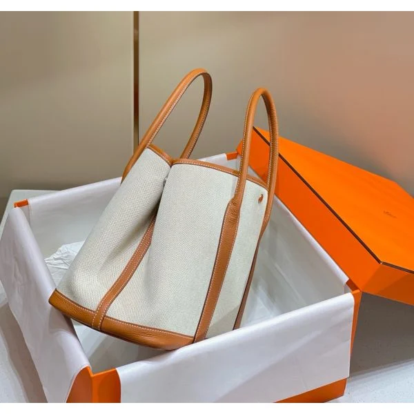 Hermes Garden Party 36cm Bag in Toile and Gold Leather - Image 3