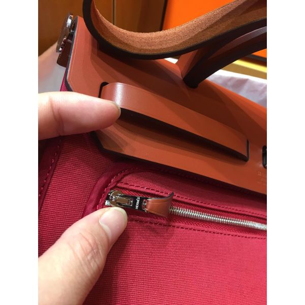 Hermes Herbag Zip 31cm Bag In Camel And Bordeaux - Image 8