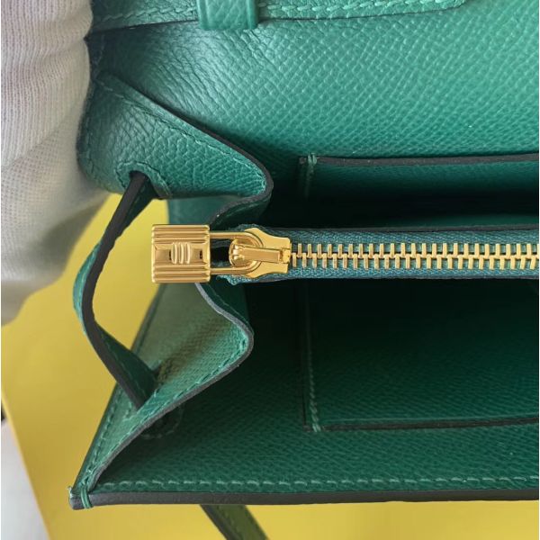 Hermes Kelly Classique To Go Wallet In Malachite Epsom Calfskin - Image 6