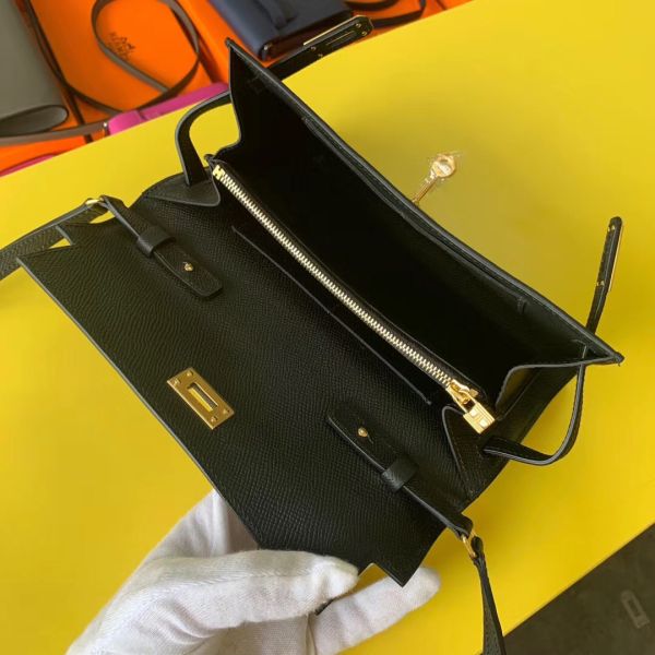 Hermes Kelly Classique To Go Wallet In Black Epsom Calfskin - Image 6