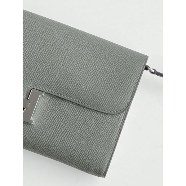 Hermes Constance To Go Wallet in Gris Meyer Epsom Calfskin - Image 4
